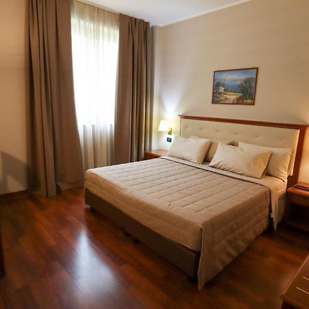 Hotel Rizzi Castel San Giovanni  Luaran gambar
