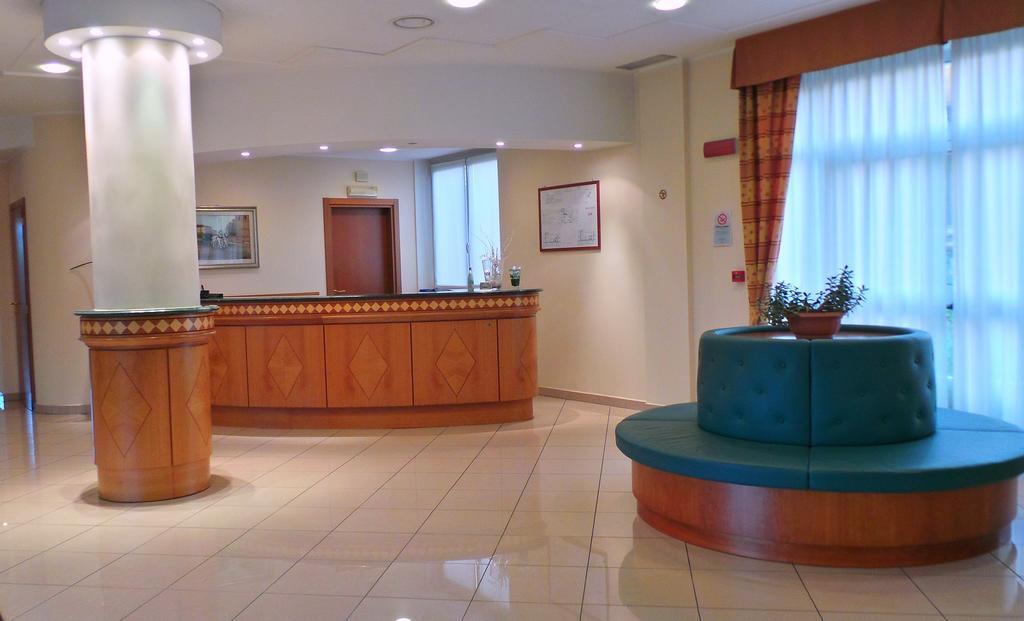 Hotel Rizzi Castel San Giovanni  Luaran gambar