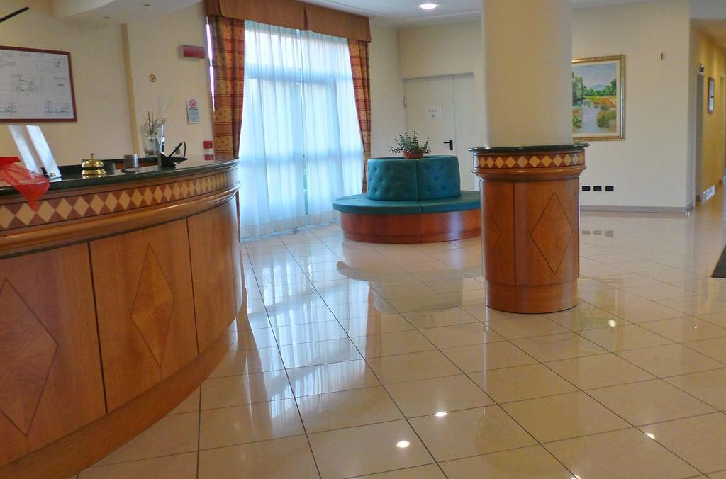 Hotel Rizzi Castel San Giovanni  Luaran gambar
