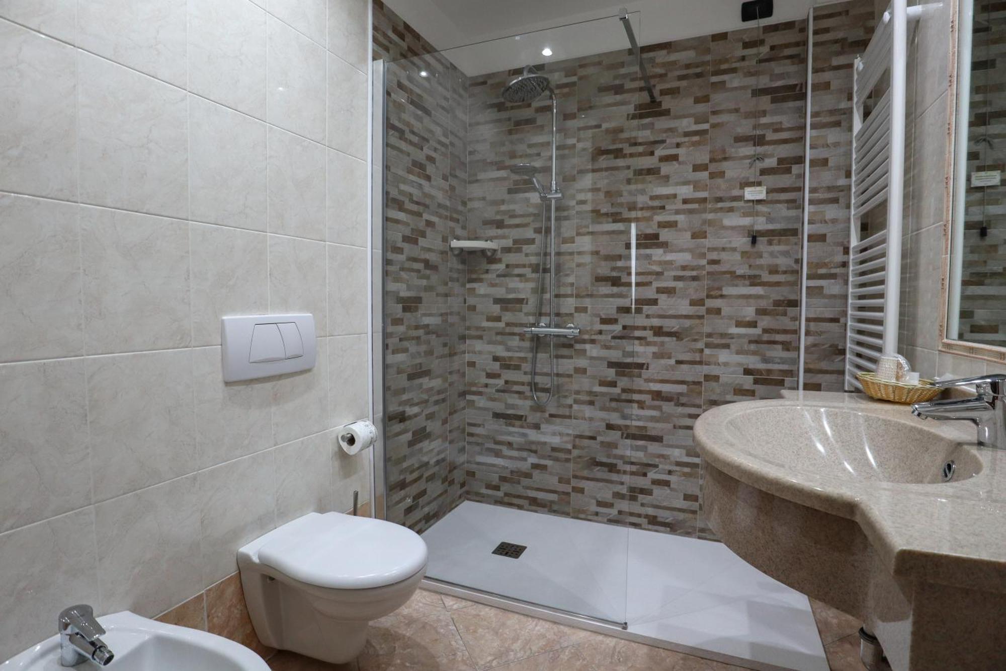 Hotel Rizzi Castel San Giovanni  Luaran gambar