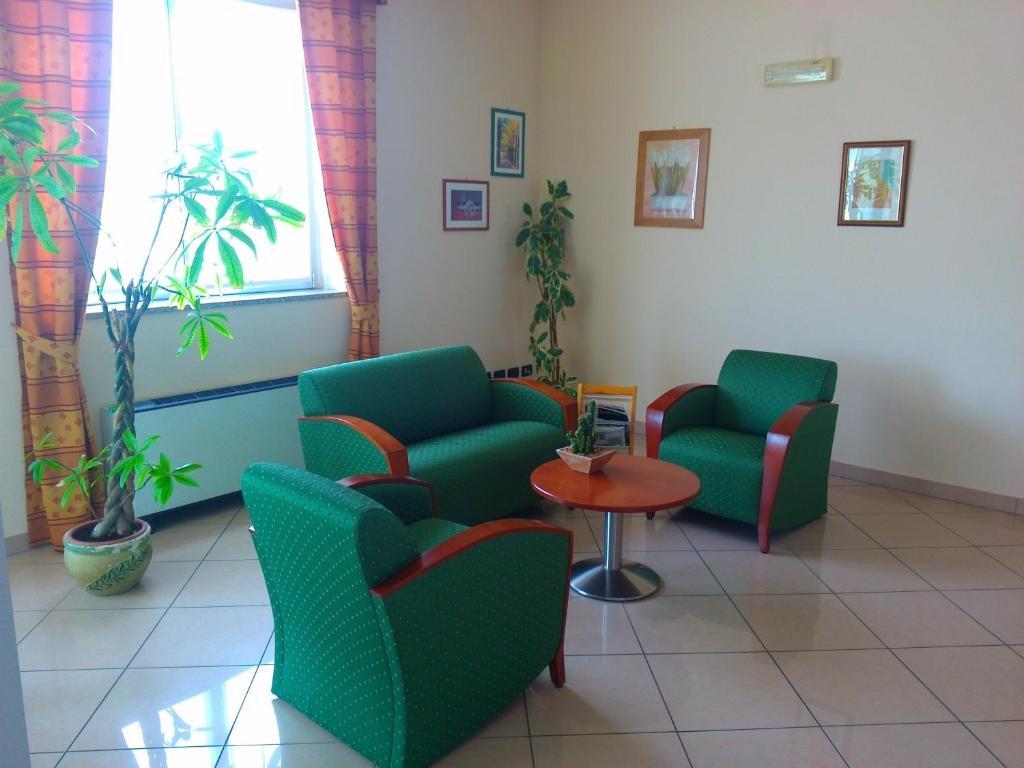 Hotel Rizzi Castel San Giovanni  Bilik gambar