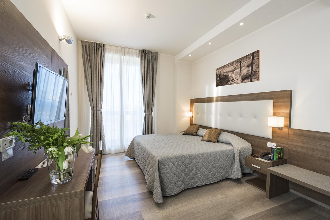 Hotel Rizzi Castel San Giovanni  Luaran gambar